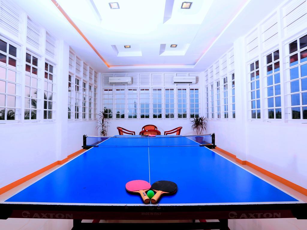 Rustic Leisures Llp Hotel Kochi Exterior photo